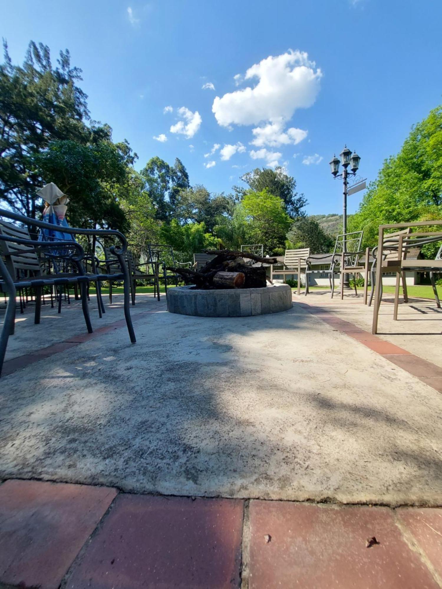 Wayside Lodge Waterval Boven Exterior photo